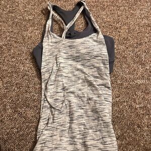 grey lulu lemon tank with built in sports bra